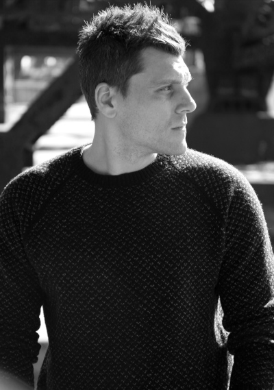Photo of artist